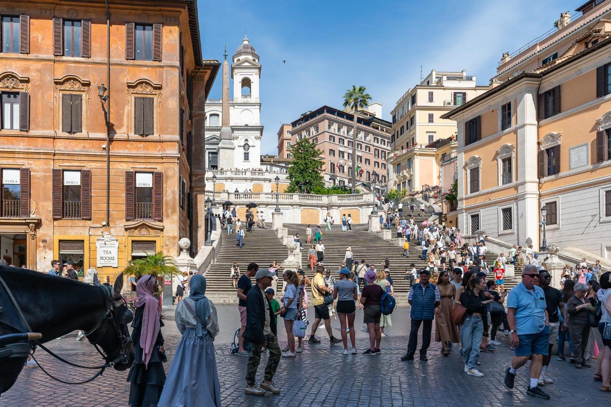 Decimo Meridio- At Spanish Steps- ローマ エクステリア 写真